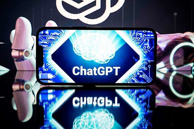 ChatGPT ist das, was im Internet-Jargon als Chatbot bezeichnet wird.  | Foto: LIONEL BONAVENTURE (AFP)