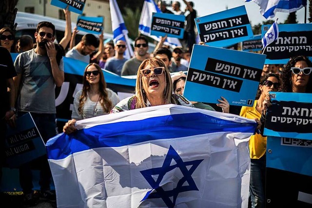 Beschftigte der israelischen High-Tec...Regierung und die anstehenden Reformen  | Foto: Ilia Yefimovich (dpa)