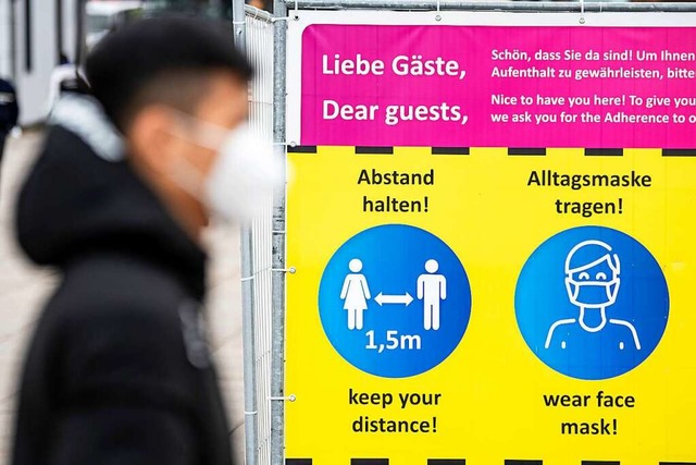 Bei der 1. Mai-Demo im Jahr 2020 wurde...die Grortin missachtet (Symbolbild).  | Foto: Fabian Sommer (dpa)