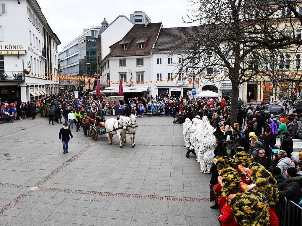 Impressionen vom Narrenbaumstellen in Lrrach