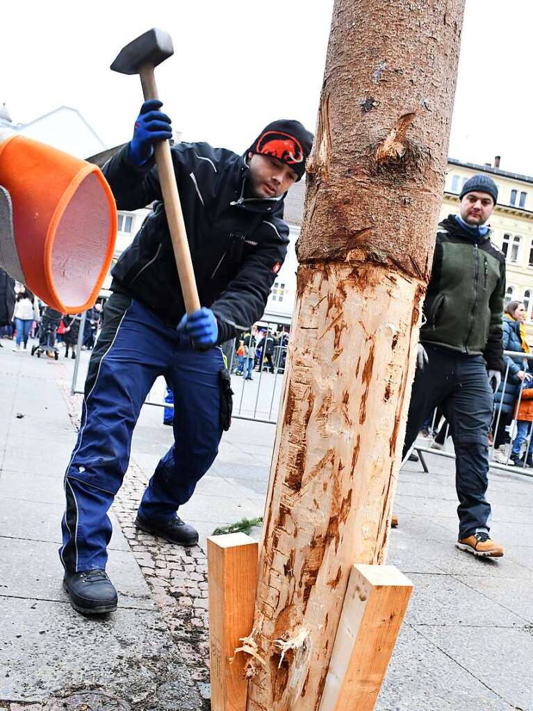 Impressionen vom Narrenbaumstellen in Lrrach