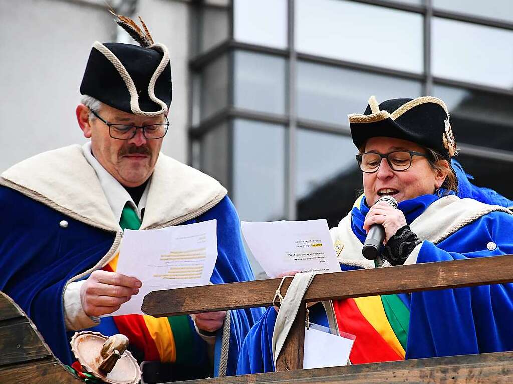 Impressionen vom Narrenbaumstellen in Lrrach