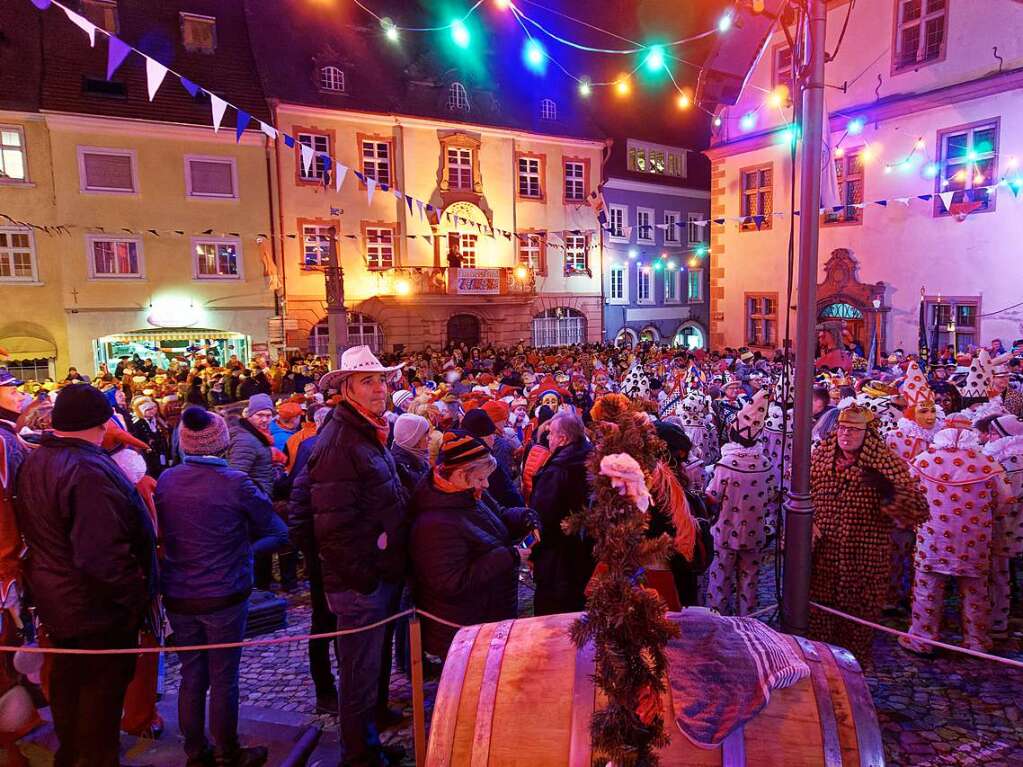 Start in eine lange Nacht: Die Znfte treffen sich am Samstagabend auf dem Marktplatz zum "Durcheinander-Umzug".