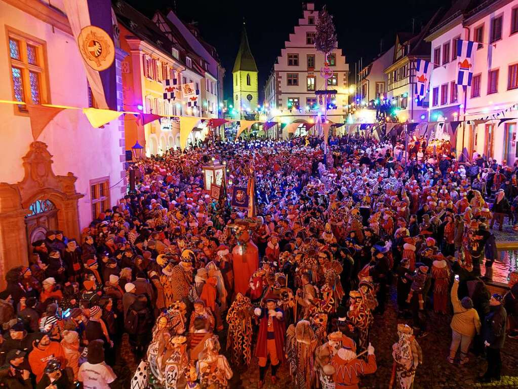 Start in eine lange Nacht: Die Znfte treffen sich am Samstagabend auf dem Marktplatz zum "Durcheinander-Umzug".