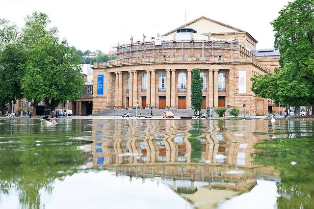 Dis Stuttgarter Oper muss saniert werden (Archivfoto).  | Foto: Bernd Weibrod (dpa)