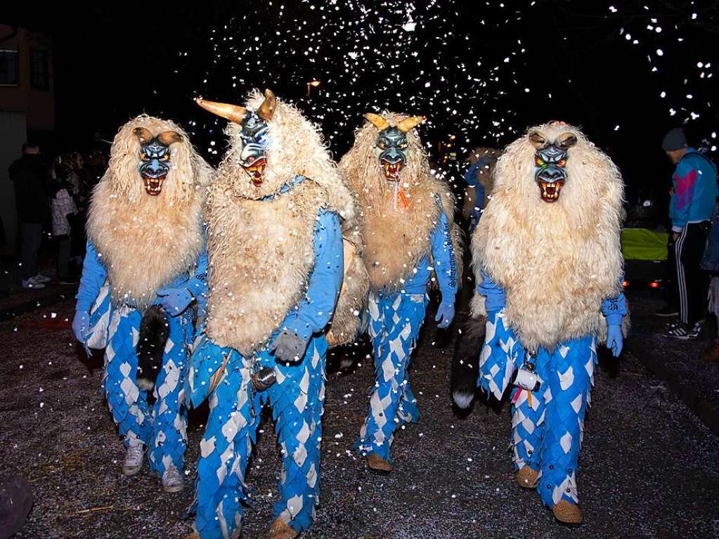 Viel Los war auf den Straen in Bollschweil in der Nacht von Samstag auf Sonntag. Rund 90 Znfte mit mehr als 2000 Hstrgern folgten dem Ruf.