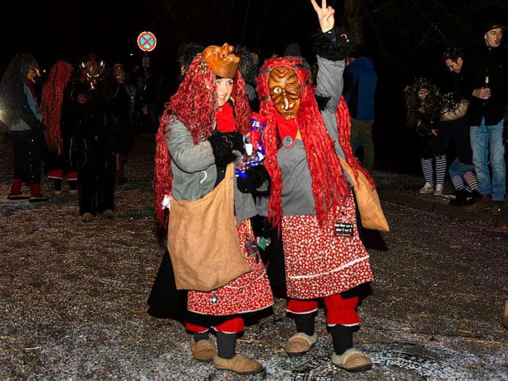 Viel Los war auf den Straen in Bollschweil in der Nacht von Samstag auf Sonntag. Rund 90 Znfte mit mehr als 2000 Hstrgern folgten dem Ruf.