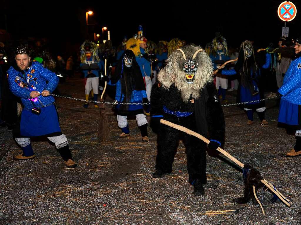 Viel Los war auf den Straen in Bollschweil in der Nacht von Samstag auf Sonntag. Rund 90 Znfte mit mehr als 2000 Hstrgern folgten dem Ruf.