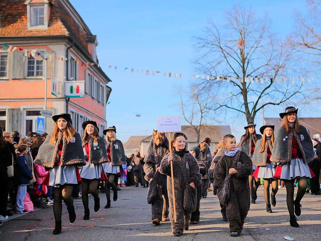 66 Narrenznfte und zahlreiche Besucherinnen und Besucher haben das 66-jhrige Bestehen der Kappeler Rhinschnooge gefeiert.