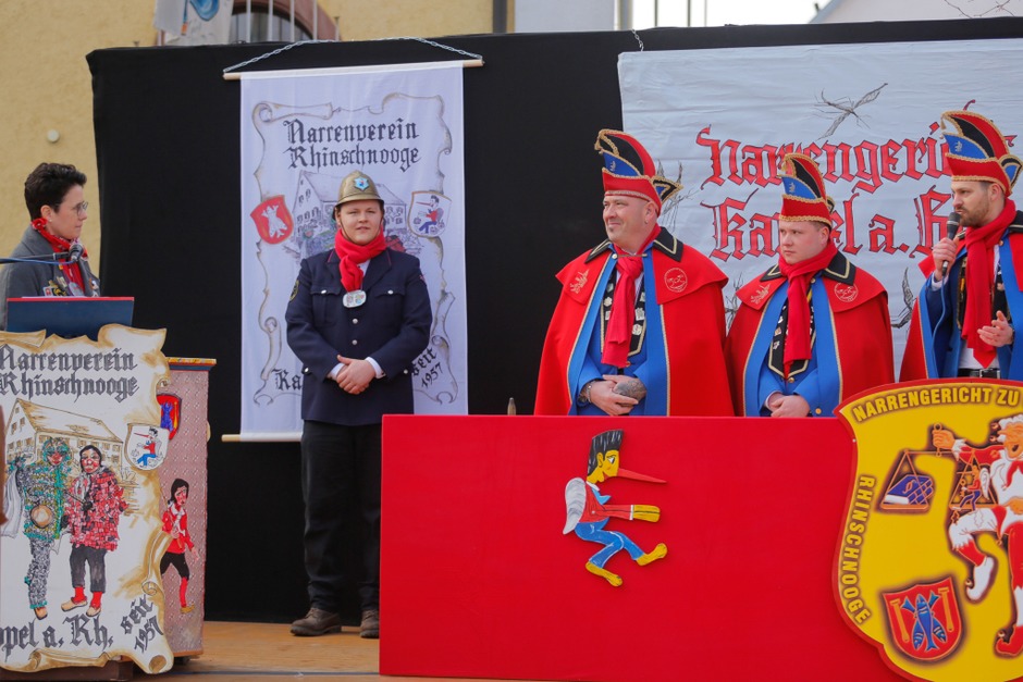 66 Narrenzünfte und zahlreiche Besucherinnen und Besucher haben das 66-jährige Bestehen der Kappeler Rhinschnooge gefeiert. (Foto: Adrian Hofmann) 66 Narrenzünfte und zahlreiche Besucherinnen und Besucher haben das 66-jährige Bestehen der Kappeler Rhinschnooge gefeiert. (Foto: Adrian Hofmann)