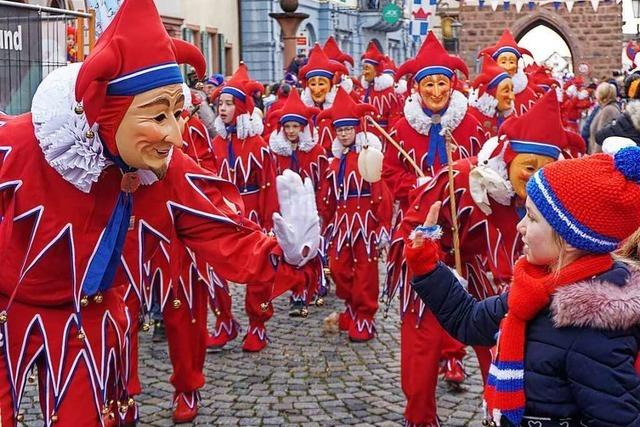 Fotos: Tausende erleben in Endingen alte Bruche, Musik und die ganze Vielfalt der Fasnet