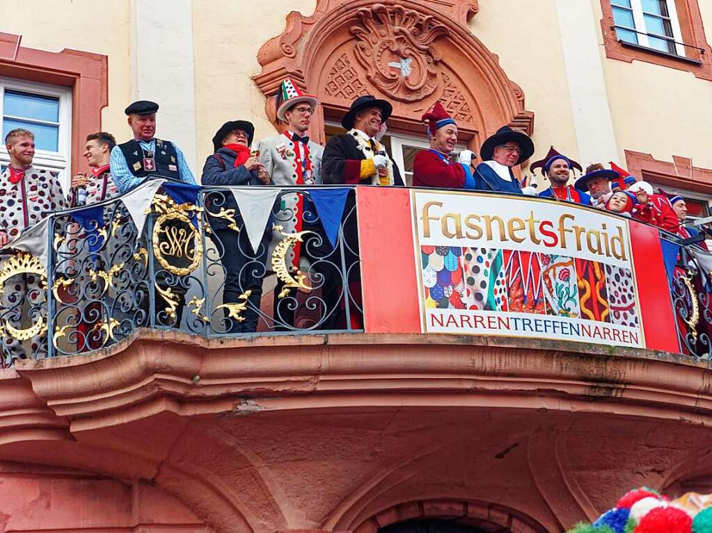 Strahlende Gesichter bei den Zunftvertretern am spten Sonntagnachmittag zum Abschluss des gelungenen Narrentreffens.