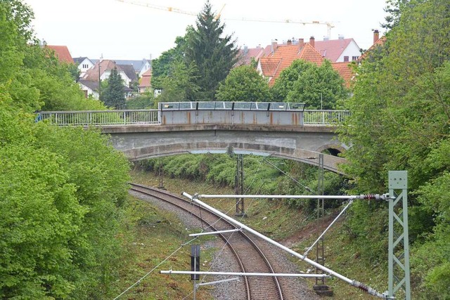 Das Archivfoto zeigt die alte Gterstraenbrcke  | Foto: Hannes Lauber