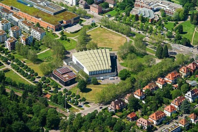 Die einsturzgefhrdete Freiburger Stadthalle soll in wenigen Wochen gerumt werden