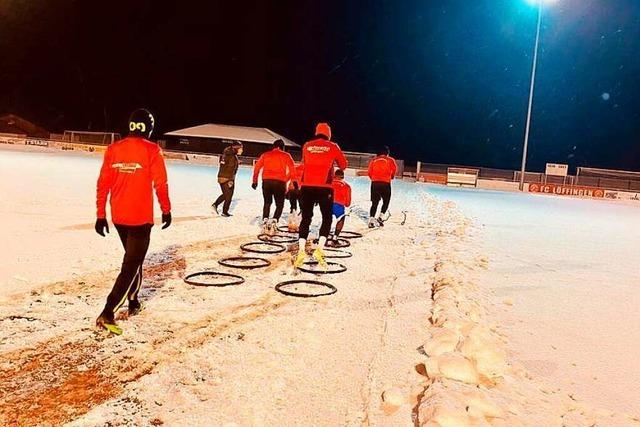 Frau Holle erschwert den Trainingsauftakt der Fuballer im Hochschwarzwald