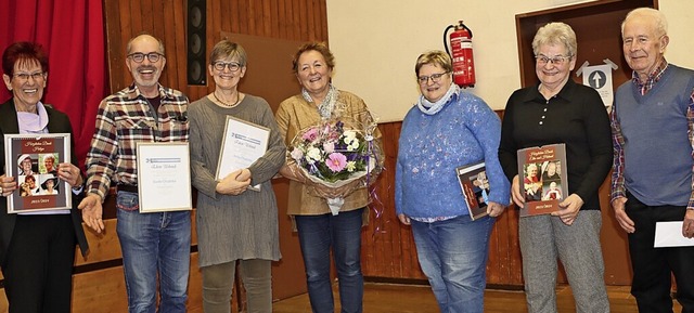 Geehrt (von links):  Helga Geiger, Gui...gard Kuhnke, Elke Stoll, Helmut Stoll.  | Foto: Friedel Wenzel