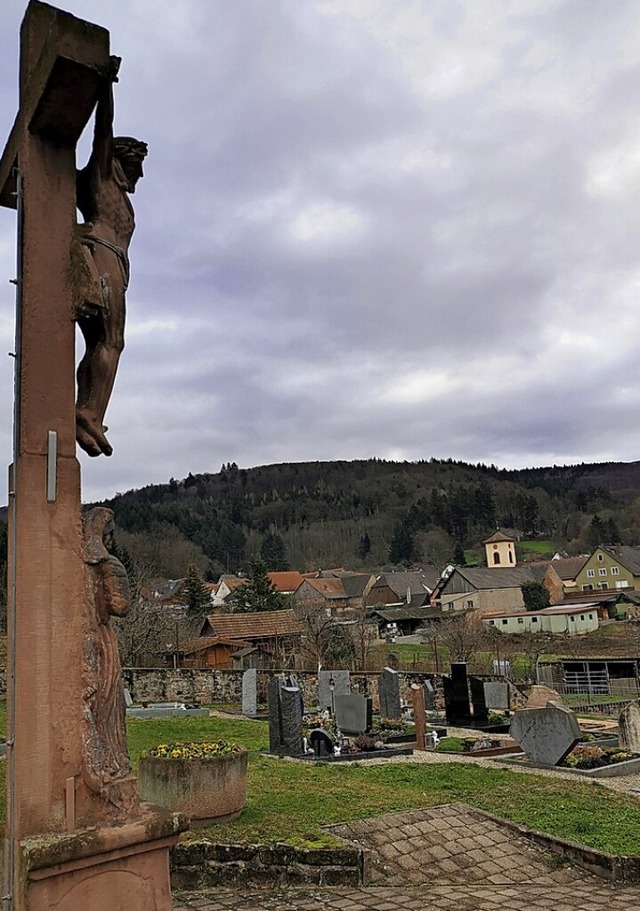 Der Wallburger Friedhof soll weiter umgestaltet werden.  | Foto: Sandra Decoux