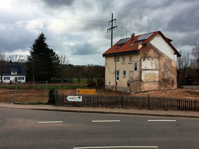 Hier sollen eine Tagespflegesttte und...n fr Senioren und Familien entstehen.  | Foto: Reinhard Cremer