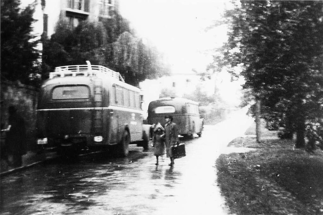 1940 kamen Busse, um psychisch Erkrank...iserstuhl über 40 Euthanasieopfer gab.  | Foto: Historisches Archiv Diakonie Stetten