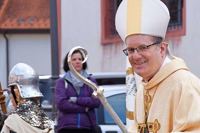 Weihbischof Würtz zelebriert beim Fridolinsfest in Bad Säckingen