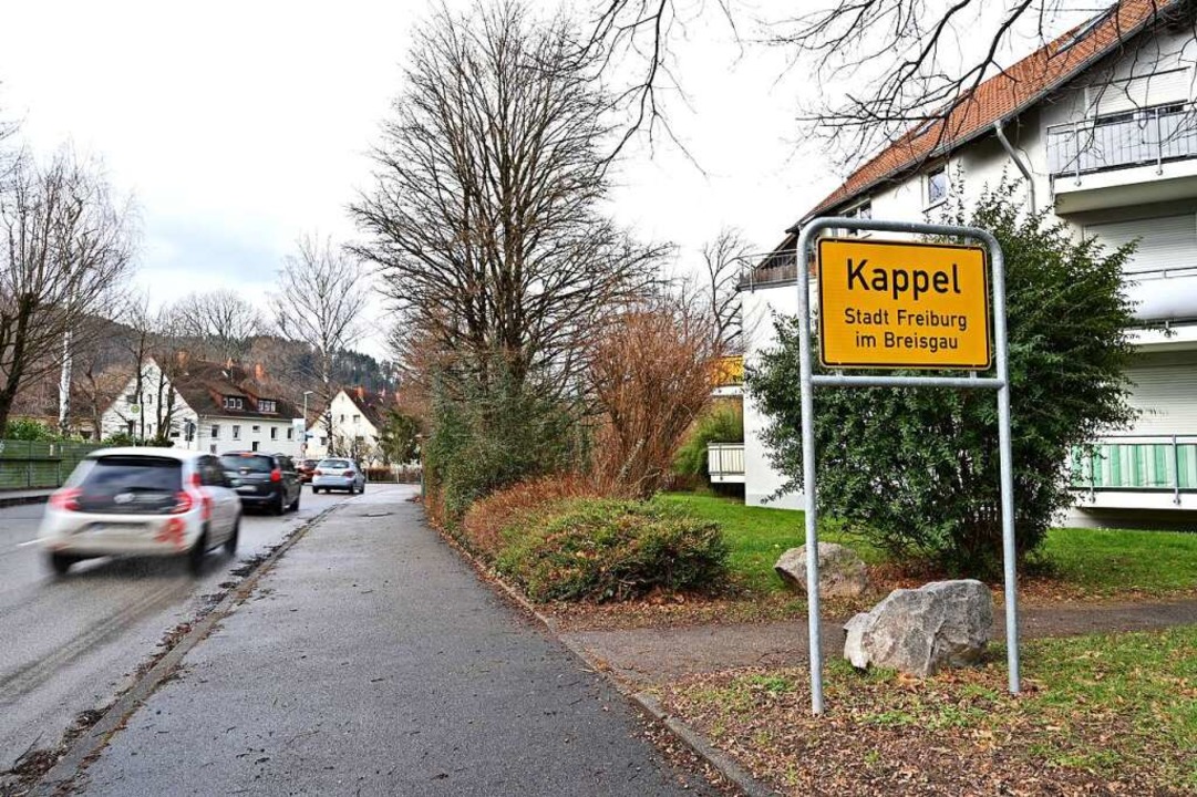 An der  Ortseinfahrt von Kirchzartener...namige Kappler Quartier gilt Tempo 50.  | Foto: Thomas Kunz