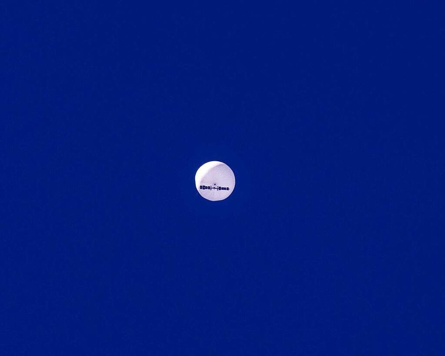 Der Ballon, der ber der USA schwebte,...e hat, aber die USA vermutet Spionage.  | Foto: Chad Fish (dpa)