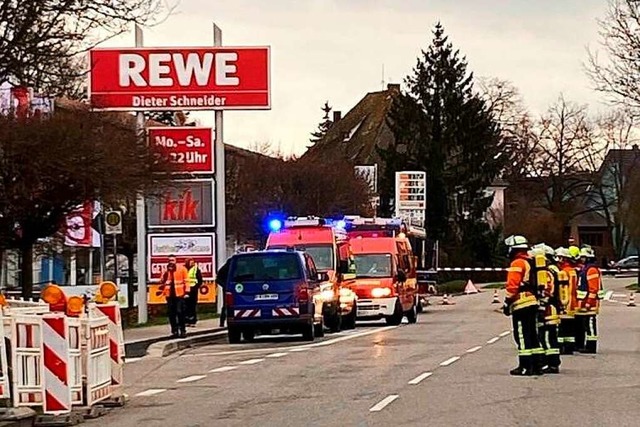 Die Kenzinger Feuerwehr war mit rund 20 Einsatzkrften vor Ort.  | Foto: Feuerwehr Kenzingen
