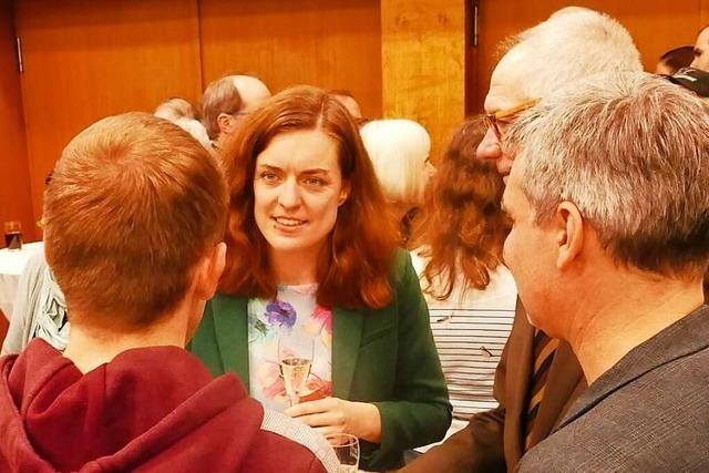 Viele Efringen-Kirchener tauschen sich mit der neuen Bürgermeisterin aus