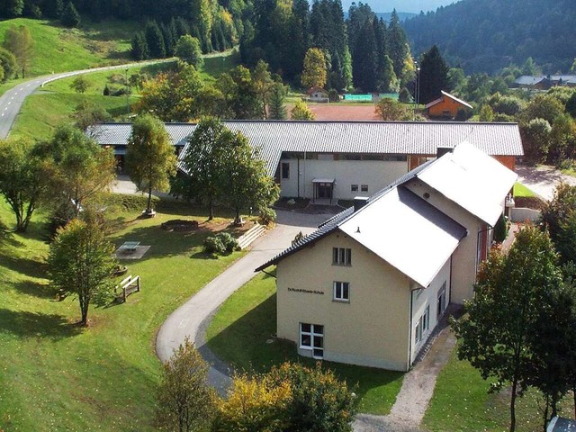 In der Grundschule Todtmoos sollen Kin...rrichtet werden, um Deutsch zu lernen.  | Foto: Oehler