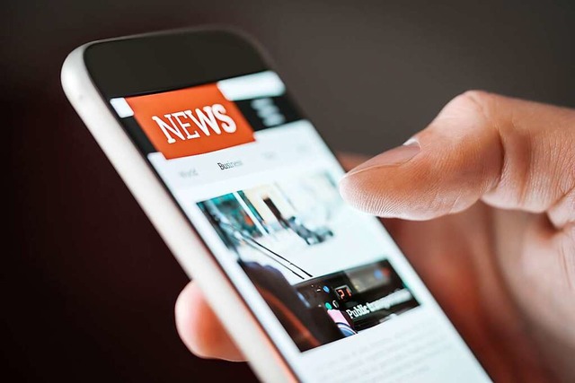 Zeitung auf dem Smartphone  | Foto: stock.adobe.com/terovesalainen