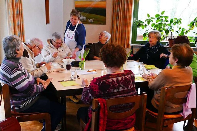 Noch ist der Seniorenmittagstisch im E...ch administrative Aufgaben bernommen.  | Foto: Victoria Langelott