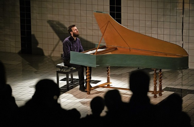 Der franzsische Musiker Jean Rondeau in Luzern  | Foto: Philipp Schmidli