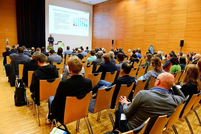 Der Kongress zu klimaneutralen Kommunen stt auf groes Interesse.  | Foto: Ingo Schneider