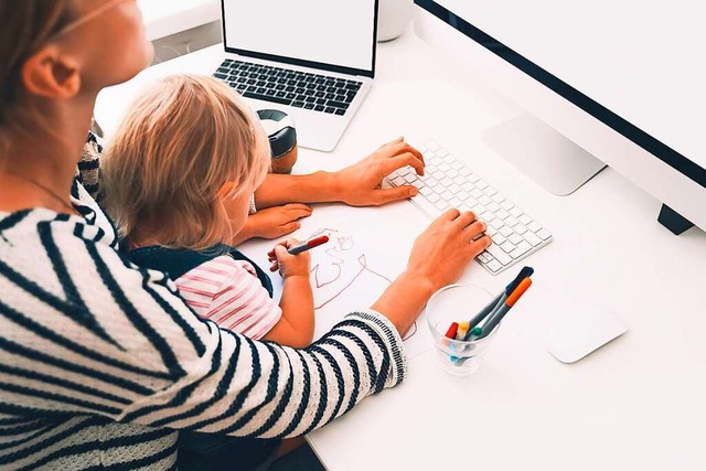 Fllt wegen Personalmangels die Kinder...belastung meist an den Mttern hngen.  | Foto: Natalia Deriabina (Adobe Stock)