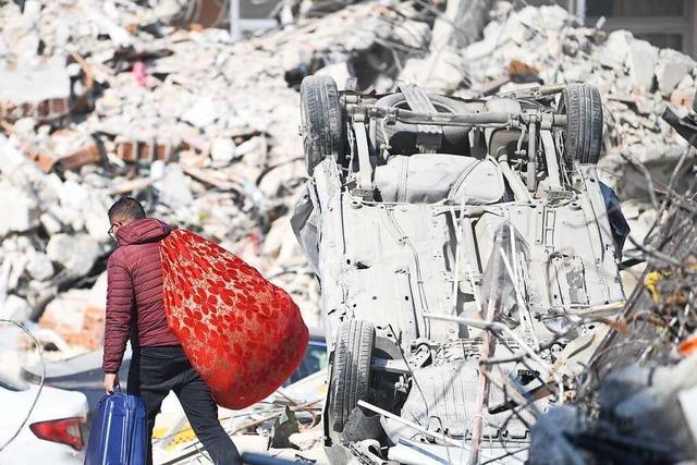 Mehr als 35.000 Tote und nur noch wenige Wunder im Erdbebengebiet