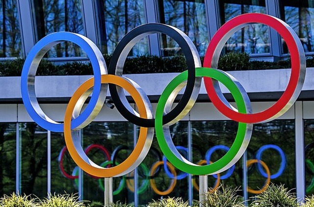 Die Olympischen Ringe  | Foto: Jean-Christophe Bott (dpa)