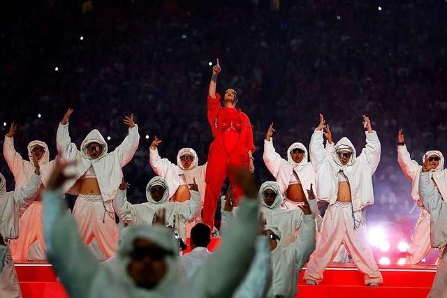 Baby-News in der Halbzeitpause: Rihannas fulminante Show beim Super Bowl