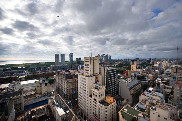 Hausdurchsuchungen in Buenos Aires  | Foto: Arno Burgi (dpa)