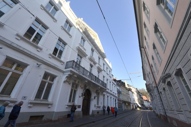 Das Landgerichtsgebude an der Salzstrae ist ein Sanierungsfall.  | Foto: Ingo Schneider