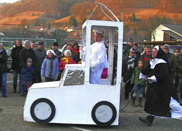 Das Papa-Mobil mit Siggi und Ottmar wa...e-Renne vor elf Jahren ein Hingucker.   | Foto: Manfred Lange