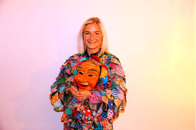 Sie ist eine N�rrin aus Leidenschaft