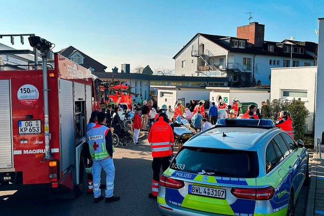 Alle Bewohner konnten nach Polizeiangaben evakuiert werden.  | Foto: Helmut Seller