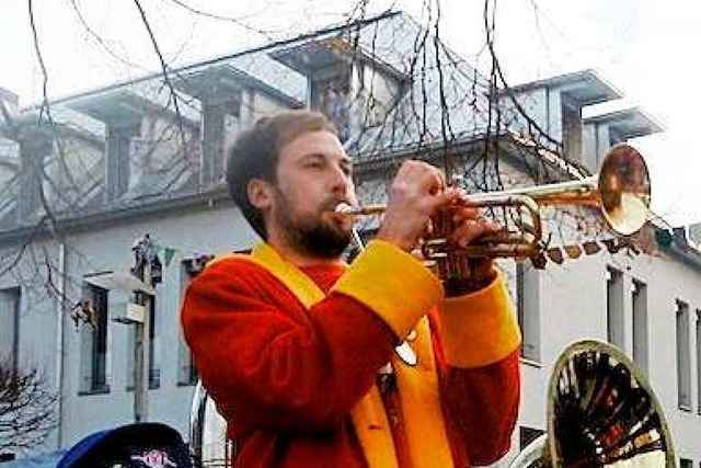 Gl�cklich, froh, gesellig – so beschreibt sich der Guggenmusiker Mark Fehr