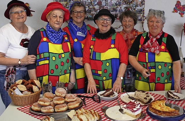 Programm erstellen, Speisen herrichten...und guten Seelen der Seniorenfasnacht   | Foto: Otmar Faller