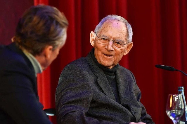 Wolfgang Schuble beim Talk im Stadtth... Schauspieler Martin Mller-Reisinger   | Foto: Rita Eggstein