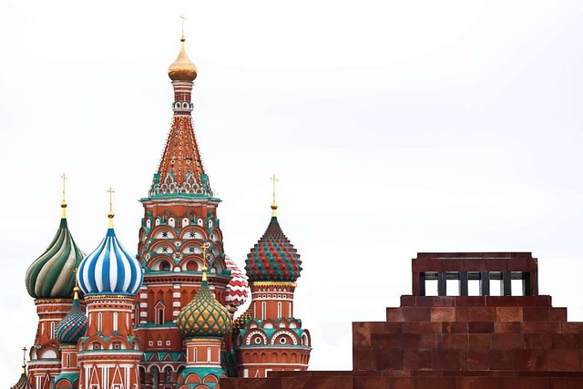 Die Basilius-Kathedrale und das Lenin-...t nach wie vor Medizin aus dem Westen.  | Foto: IMAGO/Artyom Geodakyan
