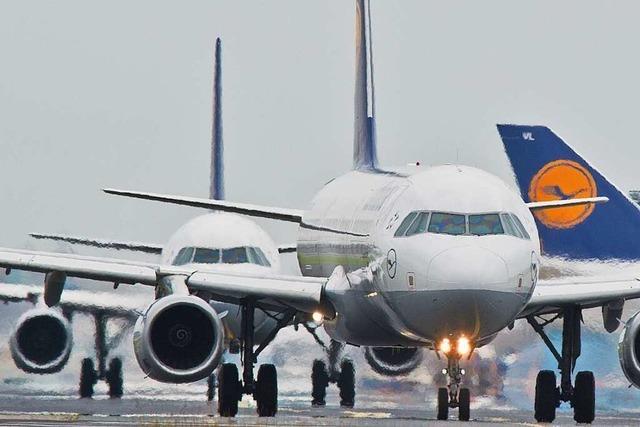 Massiver Warnstreik legt am Freitag Flugbetrieb in Deutschland lahm