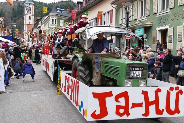 Konkurrieren seit Jahrzehnten am Fasnachtssonntag: Der Zeller...  | Foto: Sarah Trinler