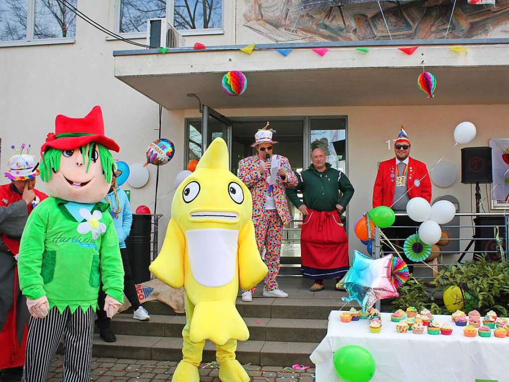 Auch die Jubilums-Maskottchen Hardi und Rheini durften nicht fehlen.