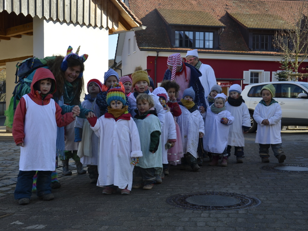 Auch die Kinder vom Naturkindergarten waren  in Bollschweil nrrisch.